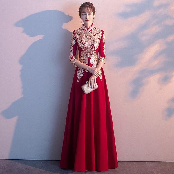 red embroidery chinese traditional wedding party cheongsam oriental style evening dress women elegant qipao long gown retro ethnic clothing
red embroidery chinese traditional wedding party cheongsam oriental style evening dress women elegant qipao long gown retro ethnic clothing