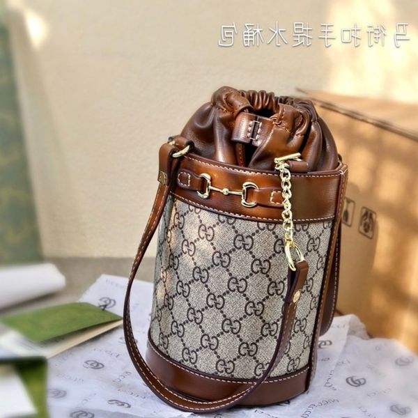 coolgio new handbag genuine luxurys bucket counter original single shoulder messenger bag classic women'spr4d
coolgio new handbag genuine luxurys bucket counter original single shoulder messenger bag classic women'spr4d