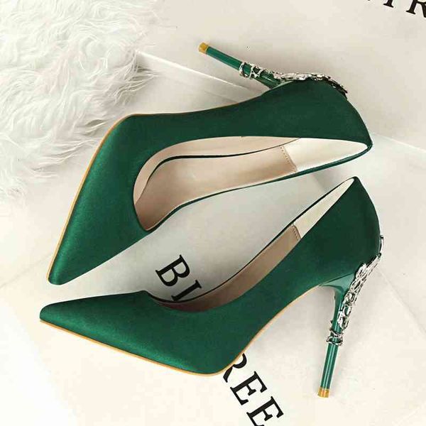 sandals women pumps pointed toe luxury metal high heels shoes woman spring summer party wedding high zapatos xn82, Black
sandals women pumps pointed toe luxury metal high heels shoes woman spring summer party wedding high zapatos xn82, Black