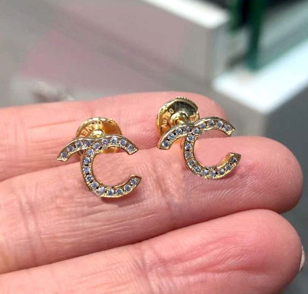 2021 fashion style stud earring with daimond in three colors plated for women wedding jewelry gift have box stamp ps3173, Golden
2021 fashion style stud earring with daimond in three colors plated for women wedding jewelry gift have box stamp ps3173, Golden
