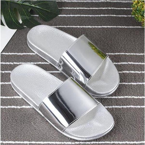 slippers 2021 wild autumn and winter models fashion bright suede leather indoor women home, Black
slippers 2021 wild autumn and winter models fashion bright suede leather indoor women home, Black