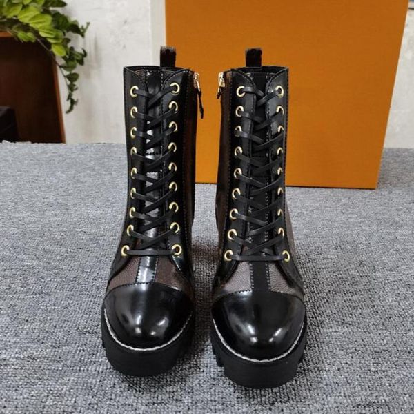 iconic look branded women patent canvas star trail ankle boot designer lady black leather trim zipper rubber sole boots195k
iconic look branded women patent canvas star trail ankle boot designer lady black leather trim zipper rubber sole boots195k