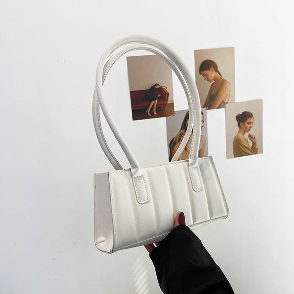 texture small bag female 2021 spring new fashion one shoulder armpit foreign style portable messenger square
texture small bag female 2021 spring new fashion one shoulder armpit foreign style portable messenger square