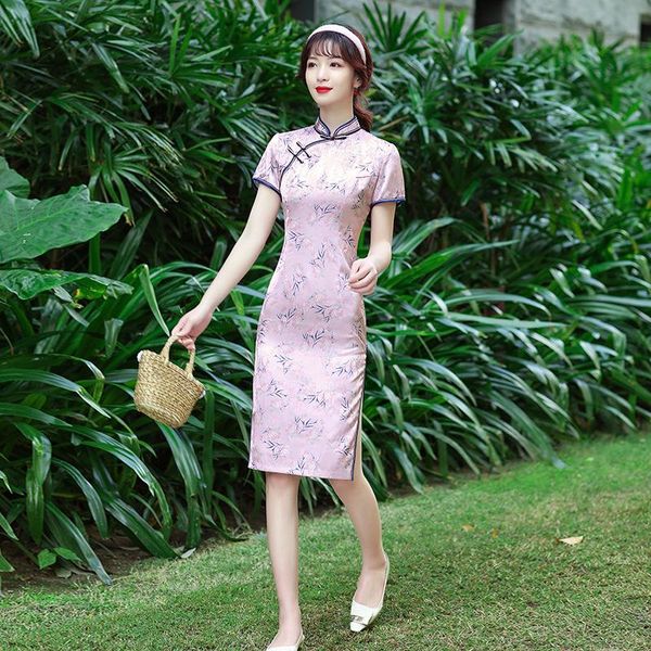 pink floral print qipao chinese traditional short sleeve cheongsam improve high split qi pao vestido ethnic clothing, Red
pink floral print qipao chinese traditional short sleeve cheongsam improve high split qi pao vestido ethnic clothing, Red