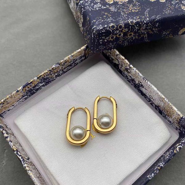 2021 new fashion style ring inlaid pearl earrings female net red same earrings, Silver
2021 new fashion style ring inlaid pearl earrings female net red same earrings, Silver