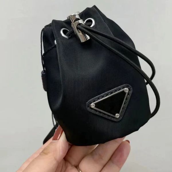 luxury handbags and storage french p family mini key 2021 new women's oxford cloth zero wallet mini chain one shoulder bucket bag
luxury handbags and storage french p family mini key 2021 new women's oxford cloth zero wallet mini chain one shoulder bucket bag