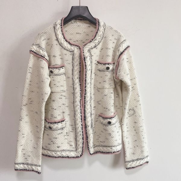 milan runway sweaters 2021 autumn o neck long sleeve print women's sweater high end jacquard cardigan designer clothing 0806-5, White;black
milan runway sweaters 2021 autumn o neck long sleeve print women's sweater high end jacquard cardigan designer clothing 0806-5, White;black