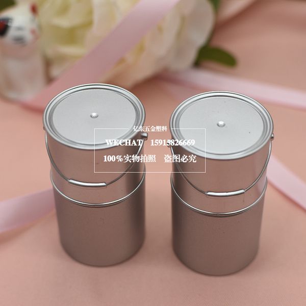 factory wholesale design new new paint barrel lip color plastic empty high grade lip glaze tube
factory wholesale design new new paint barrel lip color plastic empty high grade lip glaze tube