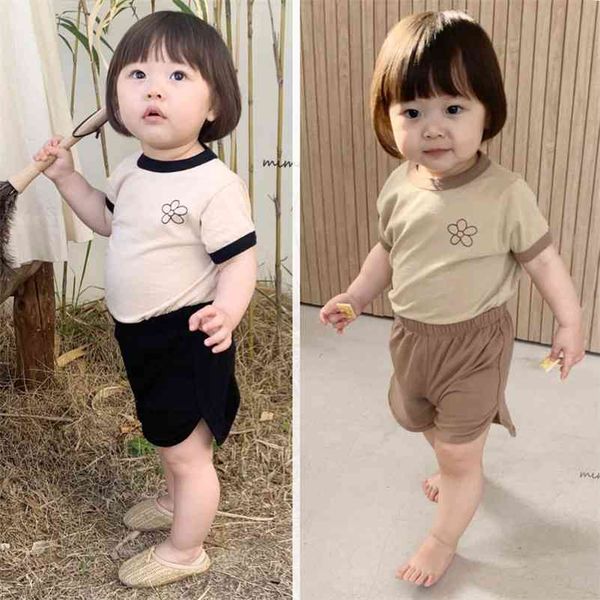 summer baby girls cute floral clothes sets infants cotton thin soft short sleeve tee and shorts outfits 210708, White
summer baby girls cute floral clothes sets infants cotton thin soft short sleeve tee and shorts outfits 210708, White