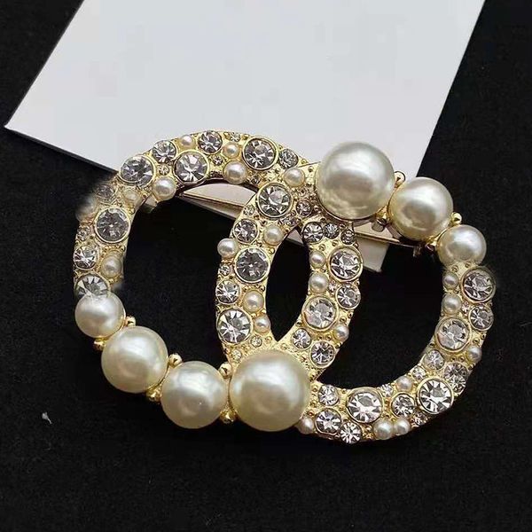 design jewelry seiko small fragrance women's fashion dress versatile grandma pearl brooch, Gray
design jewelry seiko small fragrance women's fashion dress versatile grandma pearl brooch, Gray