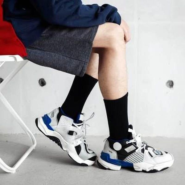 men's socks 1pair black white pure color cotton sock office sport business anti-bacterial deodorant men long meias
men's socks 1pair black white pure color cotton sock office sport business anti-bacterial deodorant men long meias