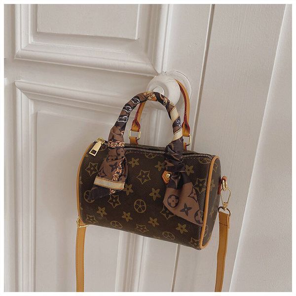 daily bag2021 new korean style fashionable presbyopic pillow bag western style one-shoulder crossboby bag female student ins all-matching
daily bag2021 new korean style fashionable presbyopic pillow bag western style one-shoulder crossboby bag female student ins all-matching