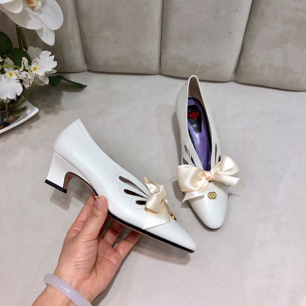 2021 good quality fashion women luxurys designers shoes designer sandals womens luxury high heels sandal dress shoess with box size 35-40 -g, Black
2021 good quality fashion women luxurys designers shoes designer sandals womens luxury high heels sandal dress shoess with box size 35-40 -g, Black