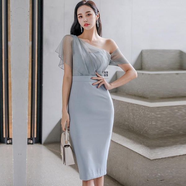 casual dresses women bandage office work dress 2021 summer korean one shoulder elegant slim bodycon party, Black;gray
casual dresses women bandage office work dress 2021 summer korean one shoulder elegant slim bodycon party, Black;gray
