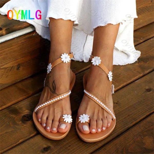 sandals 35-43 large size all over toe flowers rhinestone flat bottom ladies beach shoes for women, Black 
sandals 35-43 large size all over toe flowers rhinestone flat bottom ladies beach shoes for women, Black