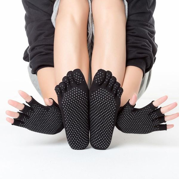 women's yoga socks fitness barre pilates training wear non slip accessories gloves & with silicone dots anti-skid sports, Black
women's yoga socks fitness barre pilates training wear non slip accessories gloves & with silicone dots anti-skid sports, Black