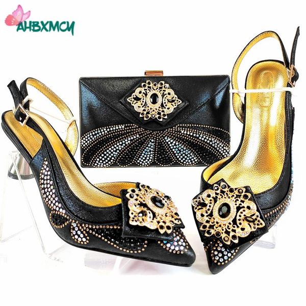 dress shoes retro italiain style coming african and bag to match appliques with crystal in black color for christamas
dress shoes retro italiain style coming african and bag to match appliques with crystal in black color for christamas