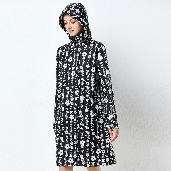 raincoats japanese lightweight breathable raincoat outdoor walking travel to work korean version of the zipper long rain jacket ladies pon
raincoats japanese lightweight breathable raincoat outdoor walking travel to work korean version of the zipper long rain jacket ladies pon