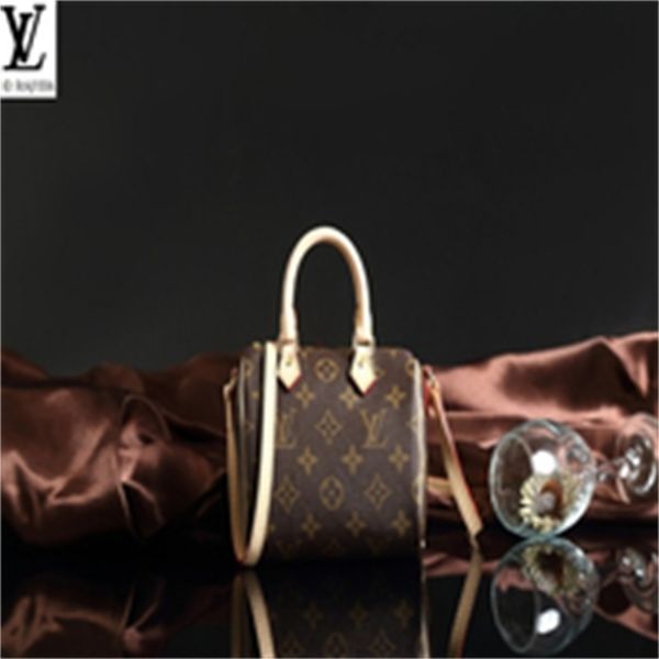 iconic luxury m9l5 m61252 mini old flower pillow bag women handbags brand bags handles shoulder bags totes cross designer body bag, Red;black
iconic luxury m9l5 m61252 mini old flower pillow bag women handbags brand bags handles shoulder bags totes cross designer body bag, Red;black
