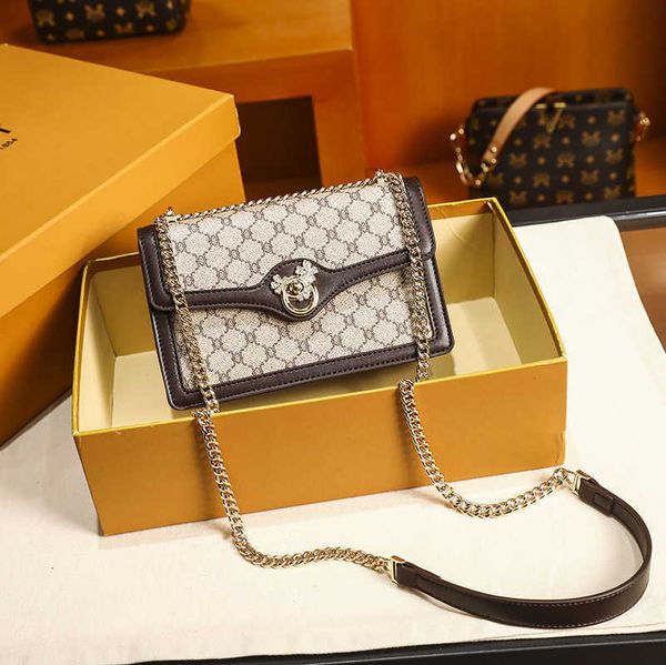 luxury handbags fashion brand women's 2021 postman's single shoulder crossbody flip printing high grade chain bag
luxury handbags fashion brand women's 2021 postman's single shoulder crossbody flip printing high grade chain bag