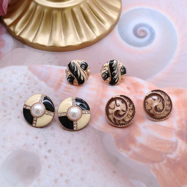oriental female colorful oil painting earrings round square graffiti glaze brincos party jewelry stud, Golden;silver
oriental female colorful oil painting earrings round square graffiti glaze brincos party jewelry stud, Golden;silver