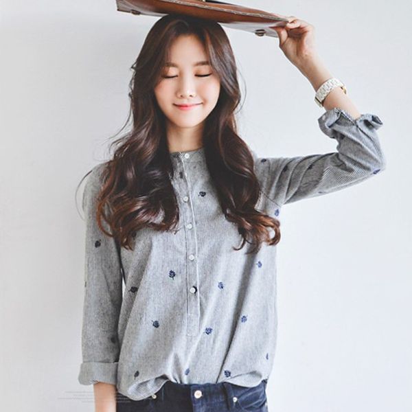 paris girl leaves embroidery long sleeve women blouses ladies casual single-breasted shirts female striped blusas femininas 210524, White 
paris girl leaves embroidery long sleeve women blouses ladies casual single-breasted shirts female striped blusas femininas 210524, White