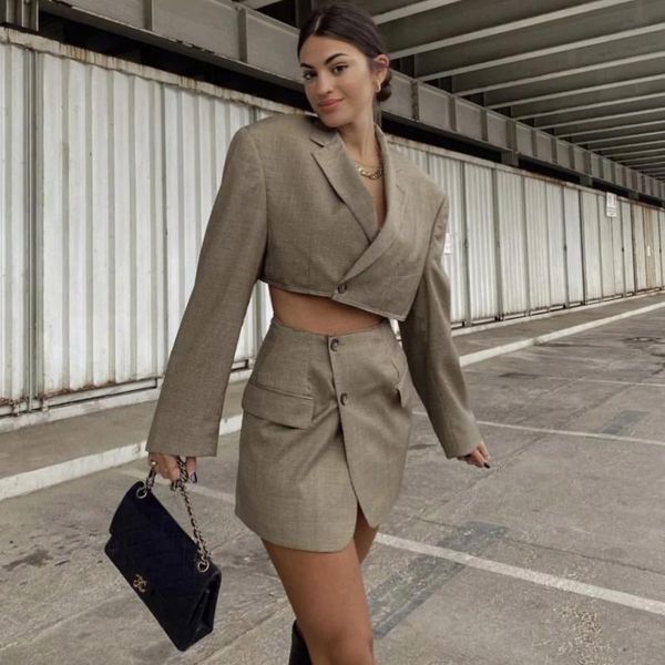 women's suits & blazers qingwen ins fashion women england casual suit femal navel exposed short empire blazer jacket high waist pocket, White;black
women's suits & blazers qingwen ins fashion women england casual suit femal navel exposed short empire blazer jacket high waist pocket, White;black