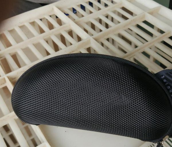 summer spring hard case zipper hook man sunglasses box compression glass casee black metal plastic sports sun glasses boxes
summer spring hard case zipper hook man sunglasses box compression glass casee black metal plastic sports sun glasses boxes