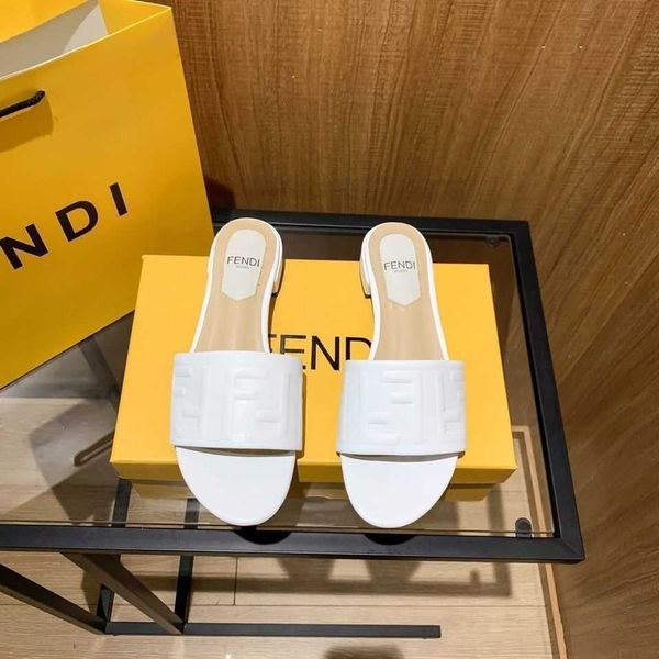2021 new one-piece slippers for women's wear fashionable versatile print double f letter european station anti slip flat sandals women, Black
2021 new one-piece slippers for women's wear fashionable versatile print double f letter european station anti slip flat sandals women, Black