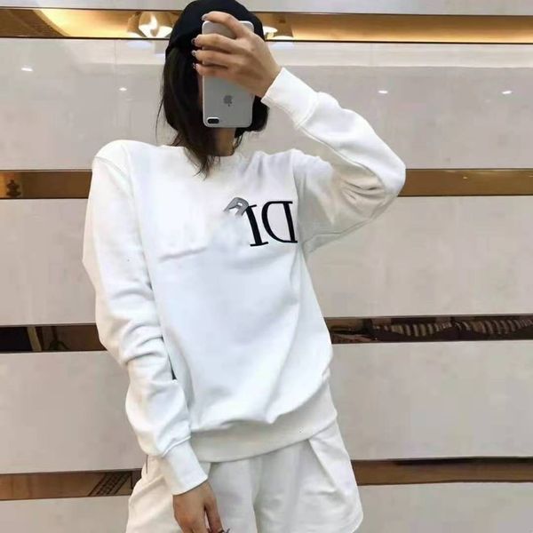 hoodies product of early autumn 2021 family d embroidery pin round neck sweater loose casual style jimo area, Black
hoodies product of early autumn 2021 family d embroidery pin round neck sweater loose casual style jimo area, Black