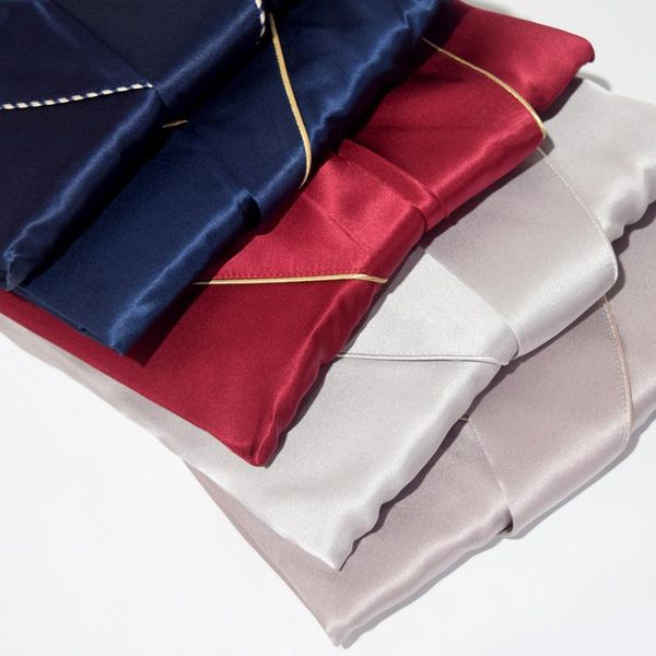 men's sleepwear silk nightgown spring and autumn long sleeve simple lace up mulberry pajamas morning robe home bathrobe, Black;brown
men's sleepwear silk nightgown spring and autumn long sleeve simple lace up mulberry pajamas morning robe home bathrobe, Black;brown