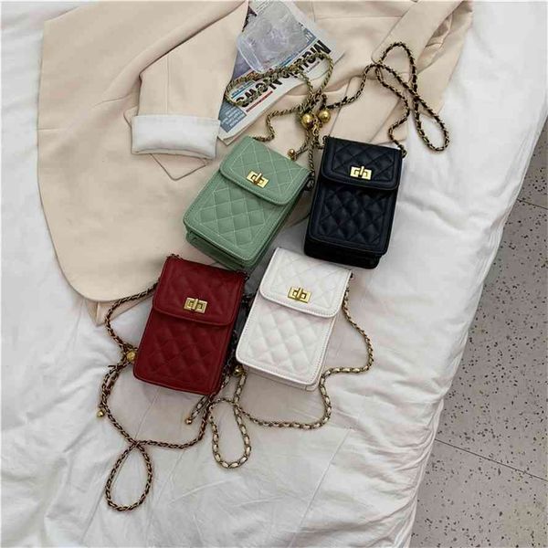 2021 new korean mini xiangfeng lingge chain shoulder bag for women
2021 new korean mini xiangfeng lingge chain shoulder bag for women