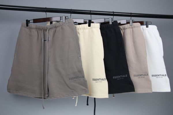 designer multi line shorts reflective letters print knee length short guard pants for men and women couples fashion trendy sweatpants, White;black
designer multi line shorts reflective letters print knee length short guard pants for men and women couples fashion trendy sweatpants, White;black