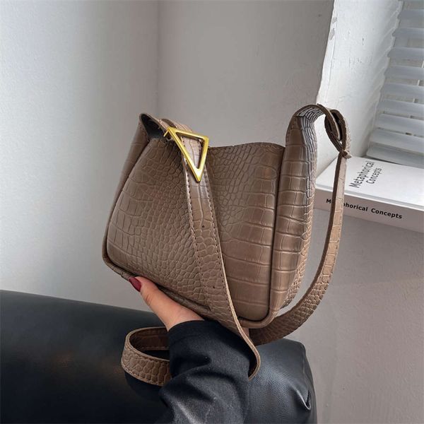leather crossbody bags for women luxury classic pattern bucket shoulder large capacity satchel tote
leather crossbody bags for women luxury classic pattern bucket shoulder large capacity satchel tote