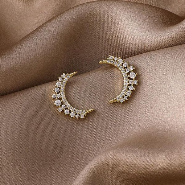 arrival korean crystal trendy moon elegant simple crescent stud earrings for women metal jewelry oorbellen gift, Golden;silver
arrival korean crystal trendy moon elegant simple crescent stud earrings for women metal jewelry oorbellen gift, Golden;silver