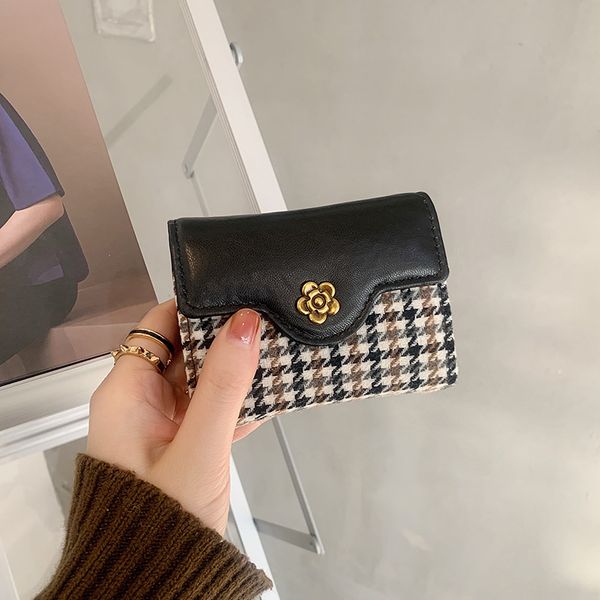 2021 summer houndstooth female check compact credit card case coin color new holder organ bank folding purse card lbxhi lianquan004, Red;black
2021 summer houndstooth female check compact credit card case coin color new holder organ bank folding purse card lbxhi lianquan004, Red;black