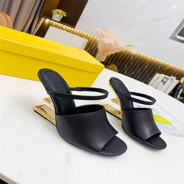 2022women sandals high heels rubber slide sandal platform slipper chunky heel height shoes summer embossed flip flops, Black
2022women sandals high heels rubber slide sandal platform slipper chunky heel height shoes summer embossed flip flops, Black