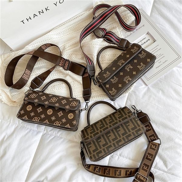 sale 90% off bag women's bag new fashion printed wide shoulder strap single shoulder messenger portable middle-aged mother's
sale 90% off bag women's bag new fashion printed wide shoulder strap single shoulder messenger portable middle-aged mother's