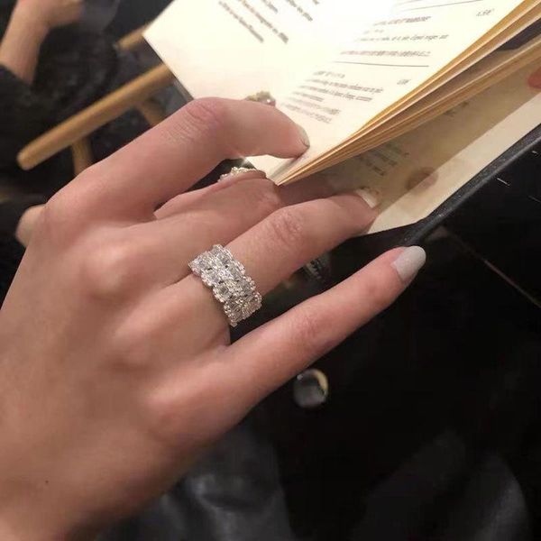 wedding rings 2021 korea fashion simple flower with aaazircon for women engagement anniversary birthday gift female wholesale, Slivery;golden
wedding rings 2021 korea fashion simple flower with aaazircon for women engagement anniversary birthday gift female wholesale, Slivery;golden