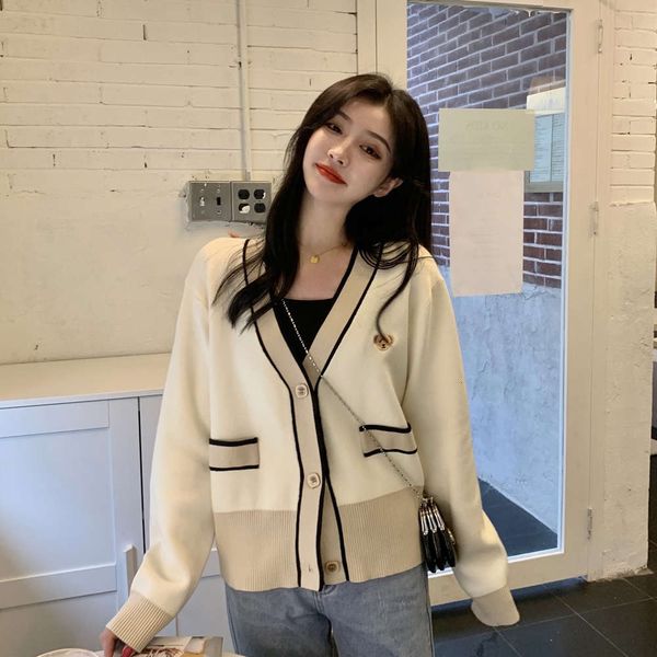 women's jackets coats knitted cardigan slim short loose foreign style bear embroidered sweater dwx1, Black;brown 
women's jackets coats knitted cardigan slim short loose foreign style bear embroidered sweater dwx1, Black;brown