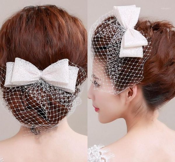 ivory bird cage face veil with bow wedding headwear netting short feather fascinator hearpiece tulle hair accessories1
ivory bird cage face veil with bow wedding headwear netting short feather fascinator hearpiece tulle hair accessories1