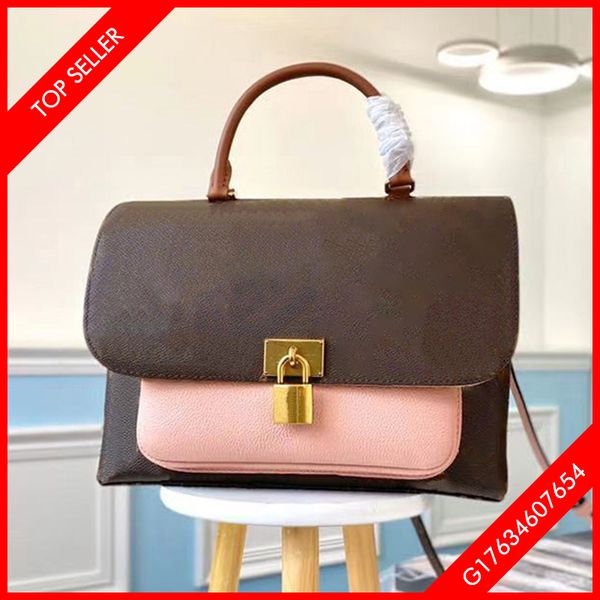 5a fashion women bags metal accessories square leather shoulder strap should crossbody bag with box
5a fashion women bags metal accessories square leather shoulder strap should crossbody bag with box