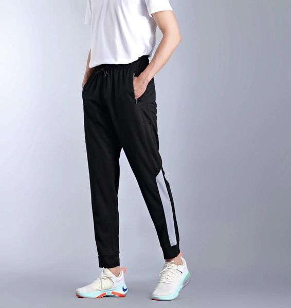 running pants quick dry breathable men summer thin basketball soccer training trousers jogging fitness gym bodybuilding sport, Black;blue
running pants quick dry breathable men summer thin basketball soccer training trousers jogging fitness gym bodybuilding sport, Black;blue