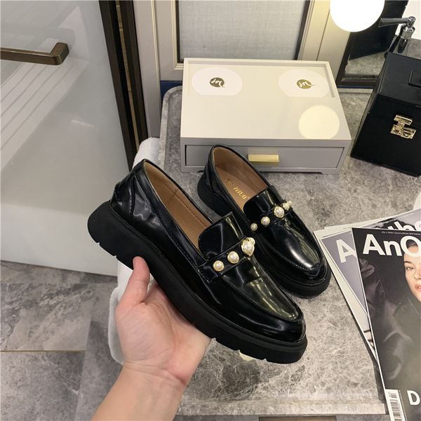 fashion round toe string bead moccasins japanned leather slip on creepers shoes woman casual black brief loafers all match flats
fashion round toe string bead moccasins japanned leather slip on creepers shoes woman casual black brief loafers all match flats