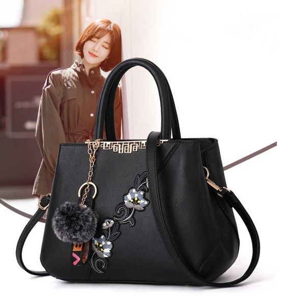 evening bags embroidered messenger women leather handbags for 2021 sac a main ladies hand bag female
evening bags embroidered messenger women leather handbags for 2021 sac a main ladies hand bag female