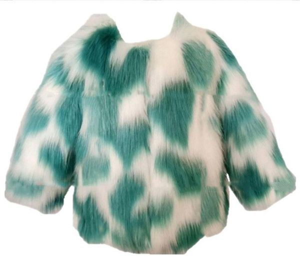 coat girl's o-neck long sleeve color patchwork dot decor windbreak and warm keeping fashion winter outwear fur coats, Blue;gray
coat girl's o-neck long sleeve color patchwork dot decor windbreak and warm keeping fashion winter outwear fur coats, Blue;gray