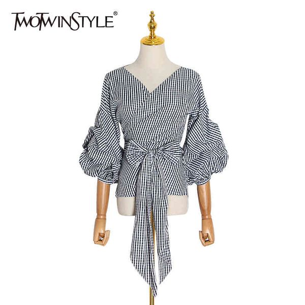 twotwinstyle white striped lace up bowknot shirt for women v neck puff sleeve elegant short female fashion clothing 210517
twotwinstyle white striped lace up bowknot shirt for women v neck puff sleeve elegant short female fashion clothing 210517