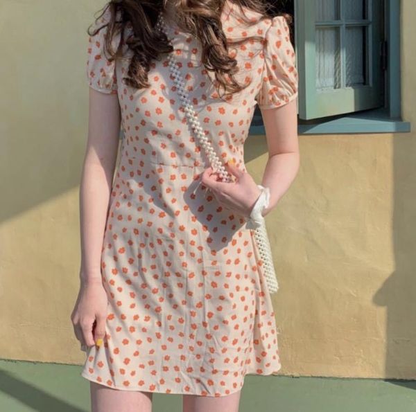 casual dresses 2021 summer style retro sweet sun talk peach powder small waist strap slim dress, Black;gray
casual dresses 2021 summer style retro sweet sun talk peach powder small waist strap slim dress, Black;gray