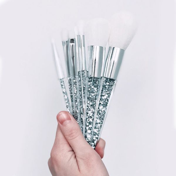 7pcs silver crystal makeup brushes set foundation blending powder eye face brush diamond unicorn makeup tool kit maquillaje
7pcs silver crystal makeup brushes set foundation blending powder eye face brush diamond unicorn makeup tool kit maquillaje