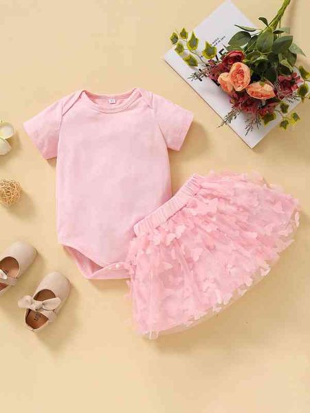 baby solid bodysuit & appliques mesh overlay skirt she, White
baby solid bodysuit & appliques mesh overlay skirt she, White